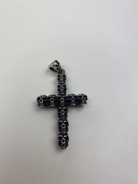 Anhänger Kreuz mit Totenköpfen